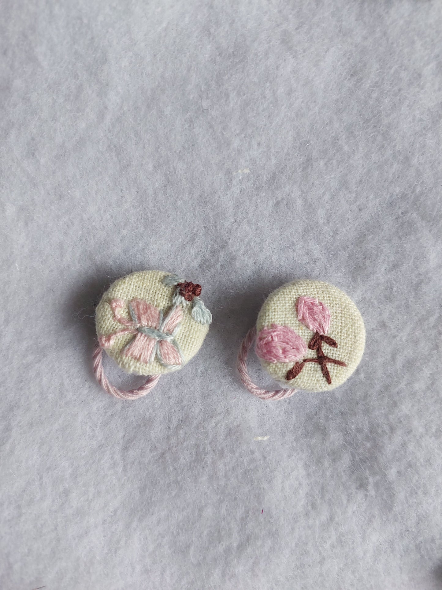 Rubber bands for tiny braids